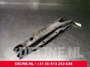 Mercedes CLA Rear spring retainer, left O75970 photo 3