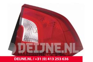 Nieuwe Achterlicht rechts Volvo S60 Prijs € 129,95 Inclusief btw aangeboden door van Deijne Onderdelen Uden B.V.