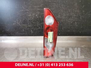 Renault Kangoo Achterlicht links O76162 foto 3