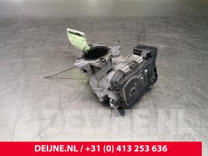 Gebruikte Gasklephuis Fiat Doblo Cargo (263) 1.3 D Multijet Prijs € 30,25 Inclusief btw aangeboden door van Deijne Onderdelen Uden B.V.