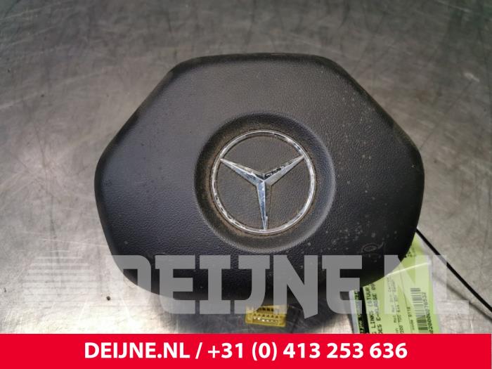 Mercedes E-Klasse Airbag links (Stuur) O76532
