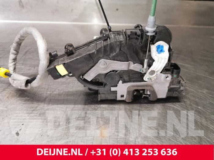 Mercedes E-Klasse Deurslot Mechaniek 4Deurs rechts-voor O76540