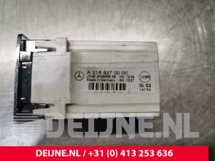Mercedes E-Klasse Uurwerk O76592 foto 2