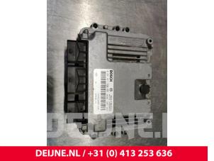 Renault Trafic Computer Motormanagement O76655 foto 3