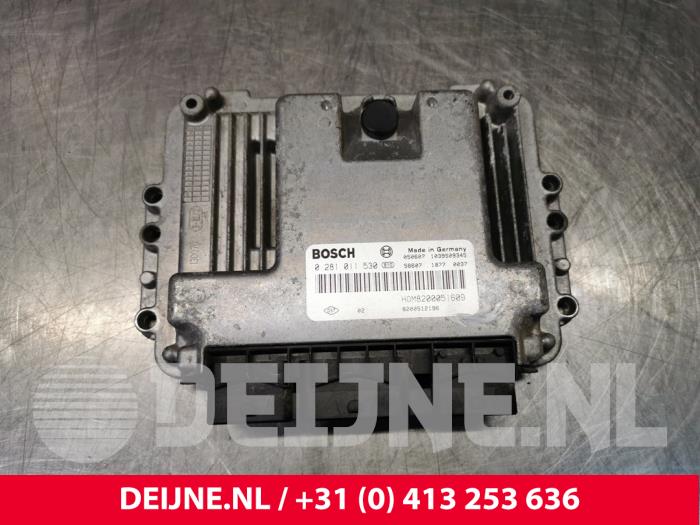 Renault Trafic Computer Motormanagement O76658