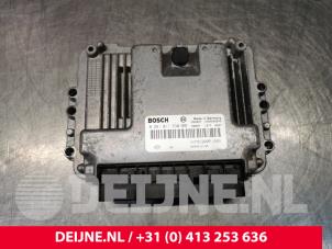 Renault Trafic Computer Motormanagement O76658 foto 2