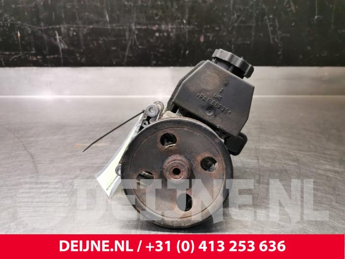 Gebruikte Servopomp Mercedes CLK (C208) 2.3 230K 16V Prijs € 35,00 Margeregeling aangeboden door van Deijne Onderdelen Uden B.V.