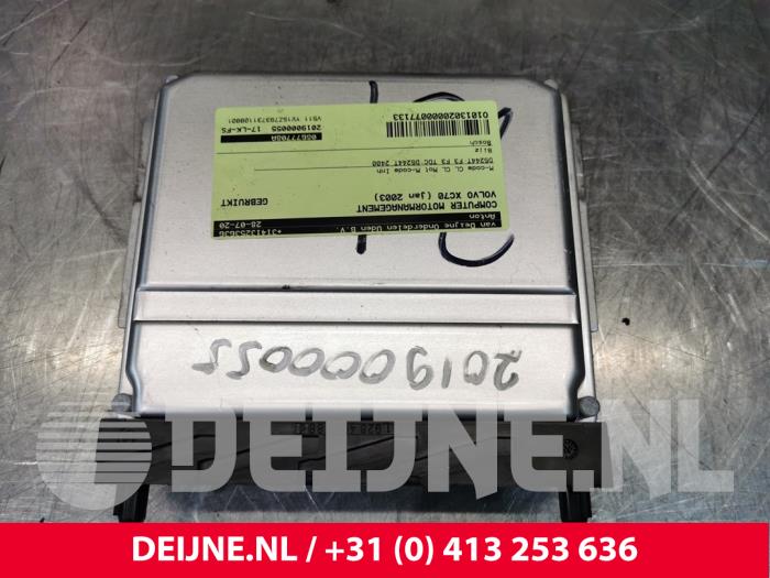 Volvo XC70 Computer Motormanagement O77133