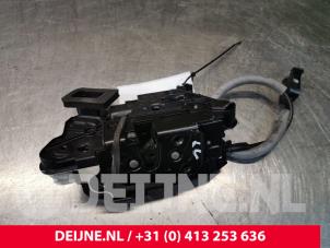 Volkswagen Golf Door lock mechanism 4-door, front left O77287 photo 2