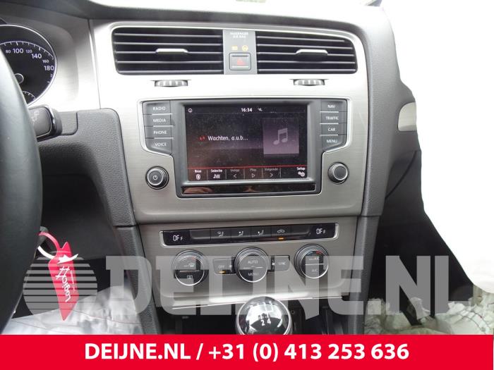 Volkswagen Golf Displays Multi Media Anzeige O77290