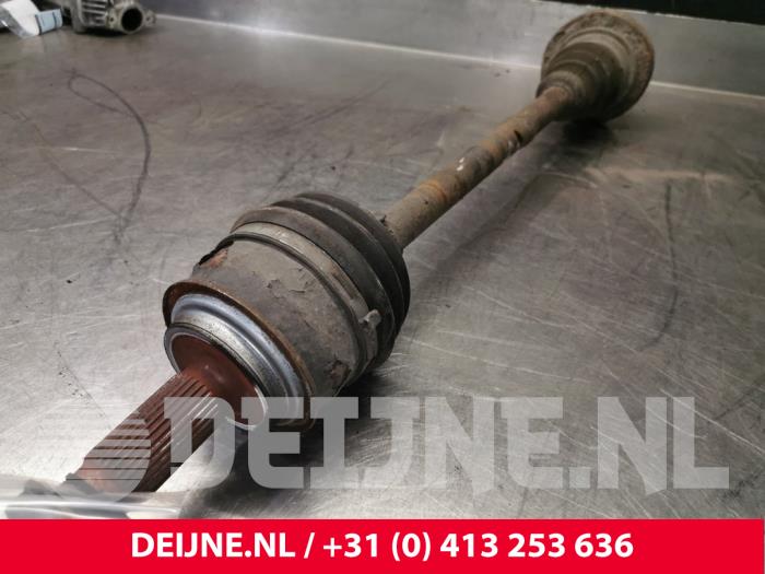 Mercedes Vito Aandrijfas links-achter O77529