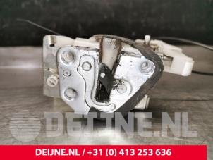 Citroen C1 Türschlossmechanik 4-türig rechts hinten O77722 foto 2