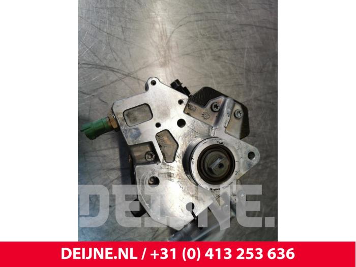 Volvo V70 Brandstofpomp Mechanisch O77845