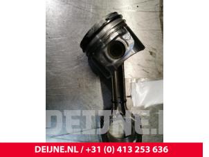 Nissan Cab Star Piston O77943 photo 3
