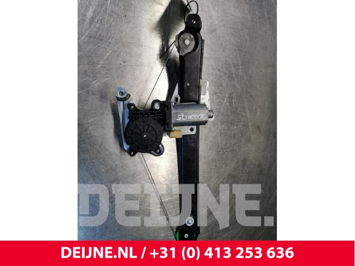 Volvo S60 Ruitmechaniek 4Deurs rechts-achter O78144