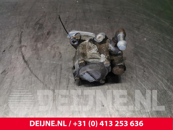 Gebruikte Servopomp Renault Master II (JD) 2.8 dTi Prijs € 72,60 Inclusief btw aangeboden door van Deijne Onderdelen Uden B.V.