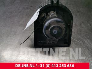 Volkswagen Polo Heating and ventilation fan motor O78728 photo 2