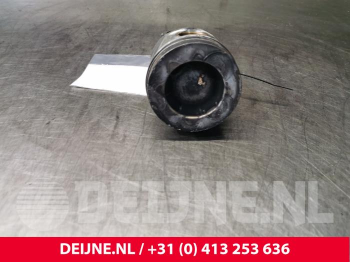 Gebruikte Zuiger Audi A5 Prijs € 60,50 Inclusief btw aangeboden door van Deijne Onderdelen Uden B.V.