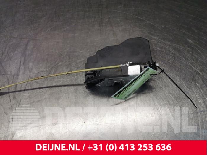 BMW 1-Serie Deurslot Mechaniek 4Deurs rechts-voor O78819