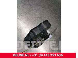 BMW 1-Serie Front door lock mechanism 4-door, right O78819 photo 3