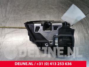 BMW 1-Serie Front door lock mechanism 4-door, right O78819 photo 2