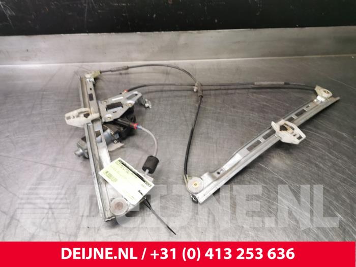 Peugeot 206 Window mechanism 2-door, front left O78873