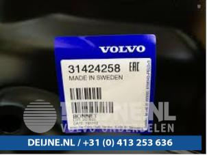 Volvo V40 Bonnet O9990001011 photo 3