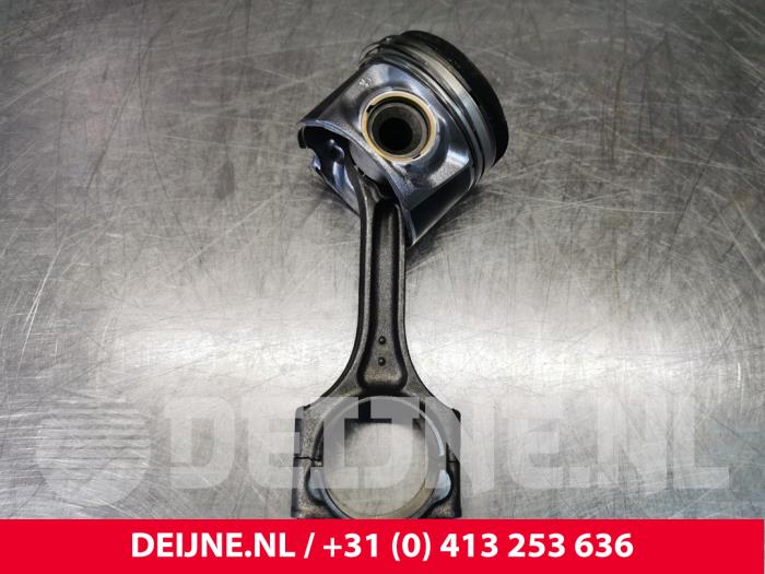 Volvo V90 Kolben O79208