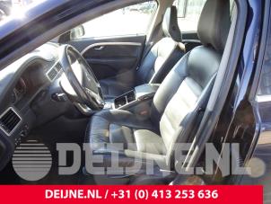 Gebruikte Airbag rechts (Dashboard) Volvo V70 (BW) 2.4 D 20V Prijs € 350,00 Margeregeling aangeboden door van Deijne Onderdelen Uden B.V.