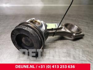 Volkswagen Crafter Zuiger O79424 foto 2