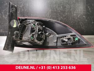Renault Clio Taillight, left O79428 photo 2