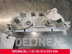 Renault Clio Heater control panel O79531 photo 3