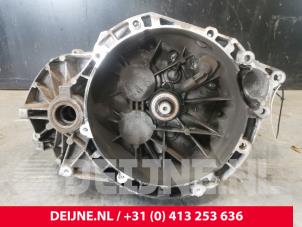 Gebruikte Versnellingsbak Volvo S80 (AR/AS) 2.0 D 16V Prijs € 250,00 Margeregeling aangeboden door van Deijne Onderdelen Uden B.V.