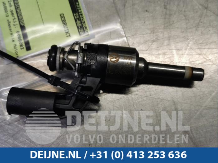 Volkswagen Golf Injektor (Benzineinspritzung) O79628