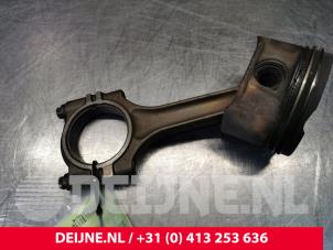 Gebruikte Zuiger Porsche Boxster (986) 2.5 24V Prijs op aanvraag aangeboden door van Deijne Onderdelen Uden B.V.