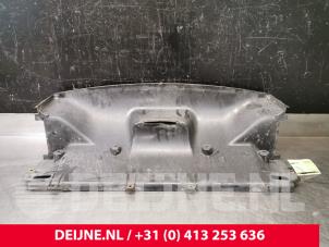 Gebruikte Luchtgeleider Porsche Cayenne (9PA) 4.5 S V8 32V Prijs € 25,00 Margeregeling aangeboden door van Deijne Onderdelen Uden B.V.