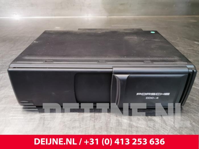 Porsche Cayenne CD Wechsler O79706