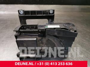 Porsche Cayenne Fuse box O79707 photo 3