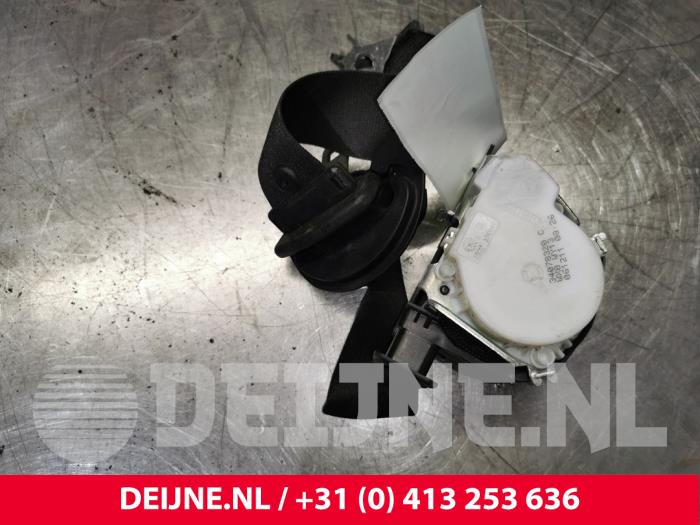 BMW 1-Serie Front seatbelt, left O79733