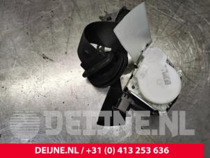 Gebruikte Veiligheidsgordel links-voor BMW 1 serie (F20) 118d 2.0 16V Prijs € 19,00 Margeregeling aangeboden door van Deijne Onderdelen Uden B.V.