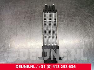 Gebruikte Kachel Verwarmingselement Iveco New Daily VI 50C18, 60C18 Prijs € 48,40 Inclusief btw aangeboden door van Deijne Onderdelen Uden B.V.