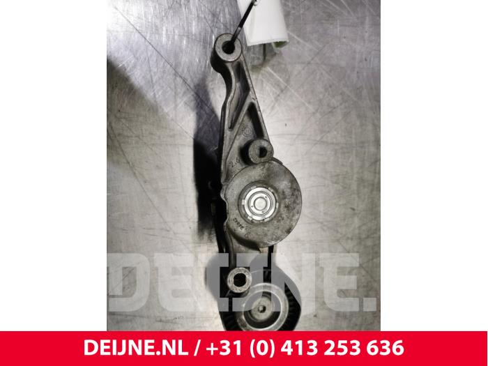 Gebruikte Spanrol Multiriem Volkswagen Transporter Prijs € 36,30 Inclusief btw aangeboden door van Deijne Onderdelen Uden B.V.
