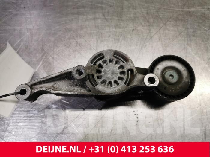 Volkswagen Caddy Spannrolle Multiriemen O80008