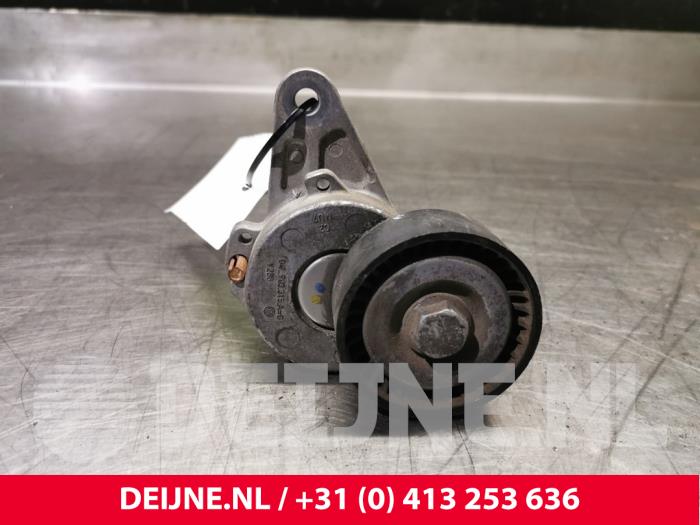 Gebruikte Spanrol Multiriem Volkswagen Caddy IV 2.0 TDI 122 4Motion Prijs € 30,25 Inclusief btw aangeboden door van Deijne Onderdelen Uden B.V.