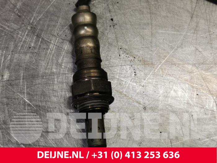 Lambda Sonde van een Skoda Fabia II (5J) 1.4i 16V 2009