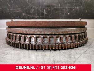 Gebruikte Vliegwiel dubbele massa Volvo S60 II (FS) 2.0 D4 16V Prijs € 100,00 Margeregeling aangeboden door van Deijne Onderdelen Uden B.V.