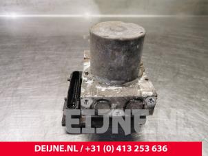 Mercedes Vito ABS Pomp O80061 foto 3