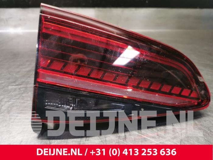 Volkswagen Golf Taillight, left O80121