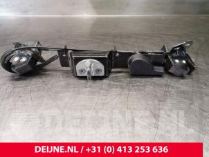 Gebruikte Slotmechaniek achterdeur Bus-Bestel Renault Kangoo Express (FW) 1.5 dCi 75 FAP Prijs € 60,50 Inclusief btw aangeboden door van Deijne Onderdelen Uden B.V.