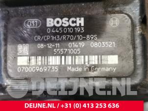 Opel Astra Mechanical fuel pump O80320 photo 2